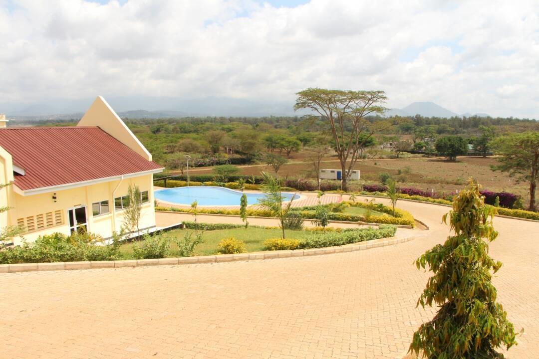 A1 Hotel And Resort Arusha Exteriör bild